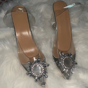 A new clear shoes for every lady